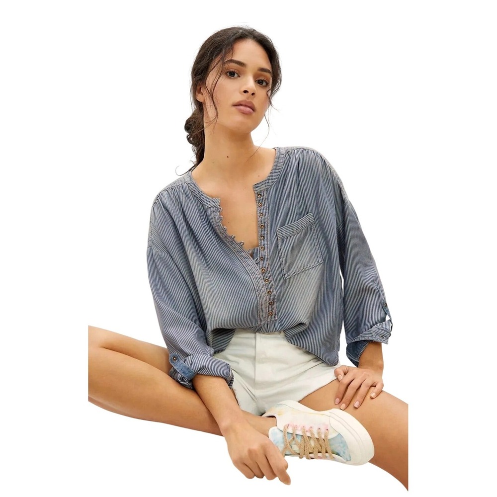 Anthropologie Pilcro Women's XS Blue‎ Striped Shirt Long Sleeve Boyfriend Fit